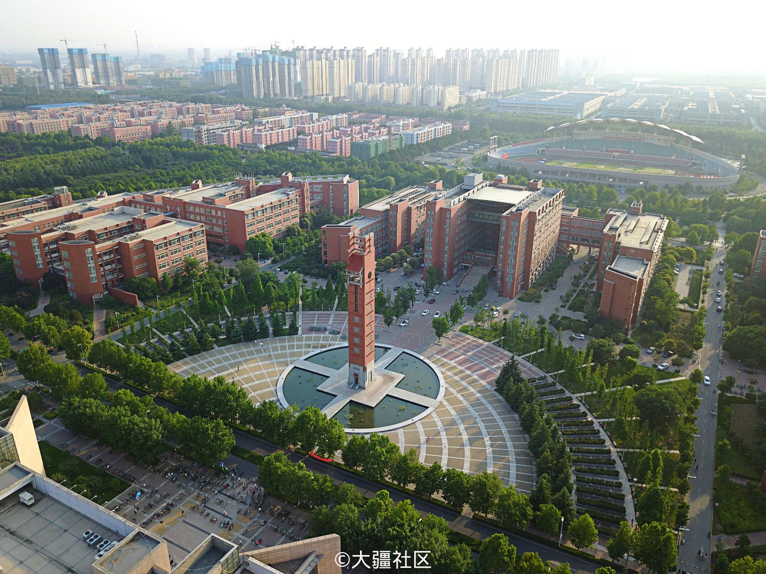 郑州大学钟楼